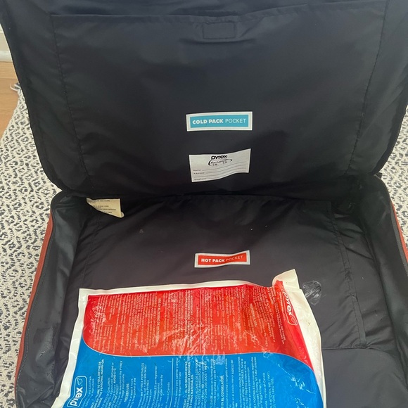 Pyrex Portables Carrier Tote BAG ONLY Casserole Hot Cold Insulated 15.5 x 12 x 3 - Picture 4 of 6